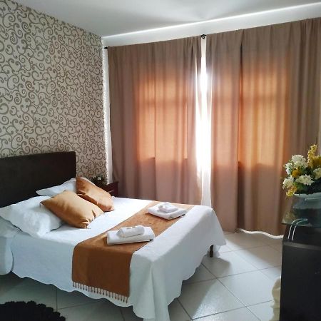Apartamento Espacoso Localizado No Centro De Ангра-дус-Рейс Экстерьер фото
