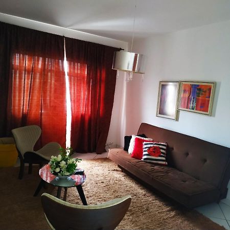 Apartamento Espacoso Localizado No Centro De Ангра-дус-Рейс Экстерьер фото
