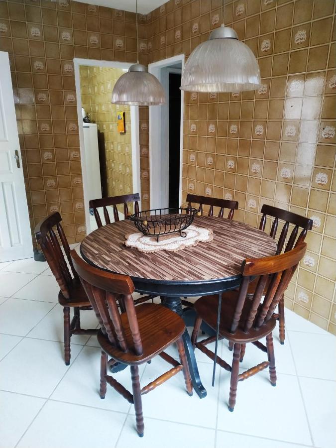 Apartamento Espacoso Localizado No Centro De Ангра-дус-Рейс Экстерьер фото